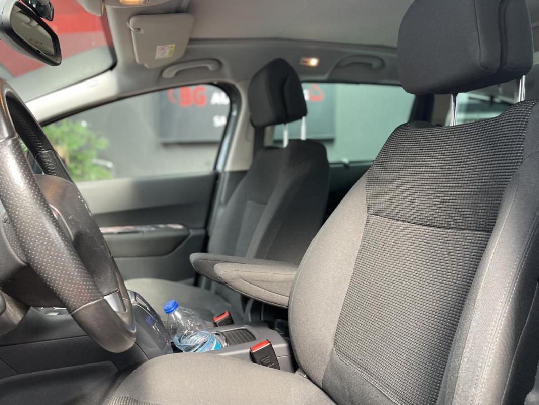 Peugeot 5008 - 1.6 hdi 120 CH BV EAT6 ALLURE - GARANTIE 6 MOIS