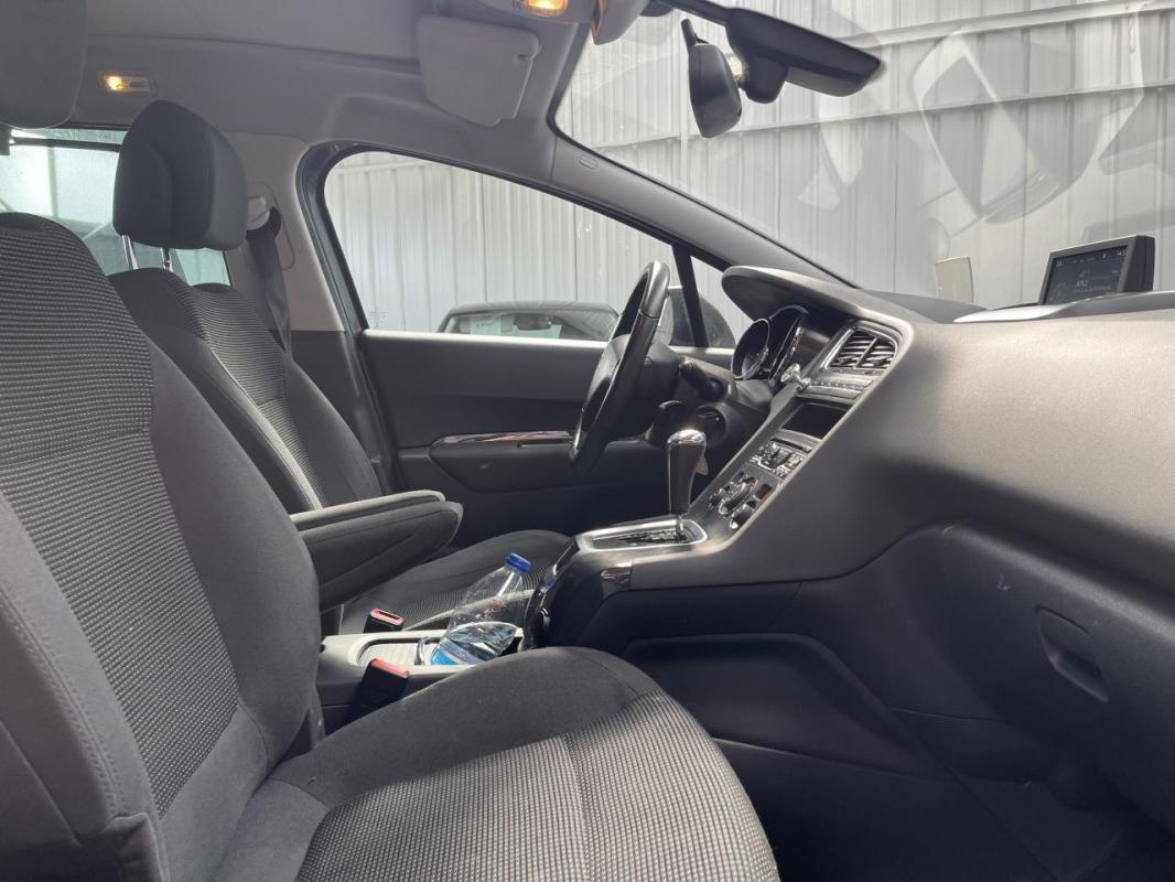 Peugeot 5008 - 1.6 hdi 120 CH BV EAT6 ALLURE - GARANTIE 6 MOIS